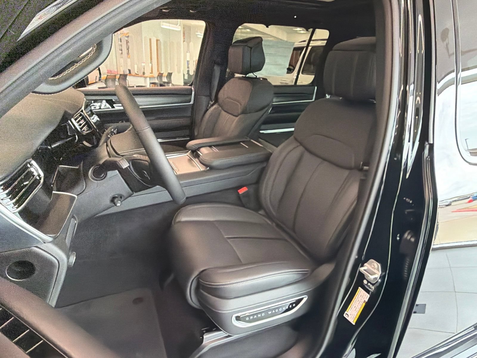New 2026 Jeep Grand Wagoneer Summit w/ Premium Group III AWD/4WD image 12