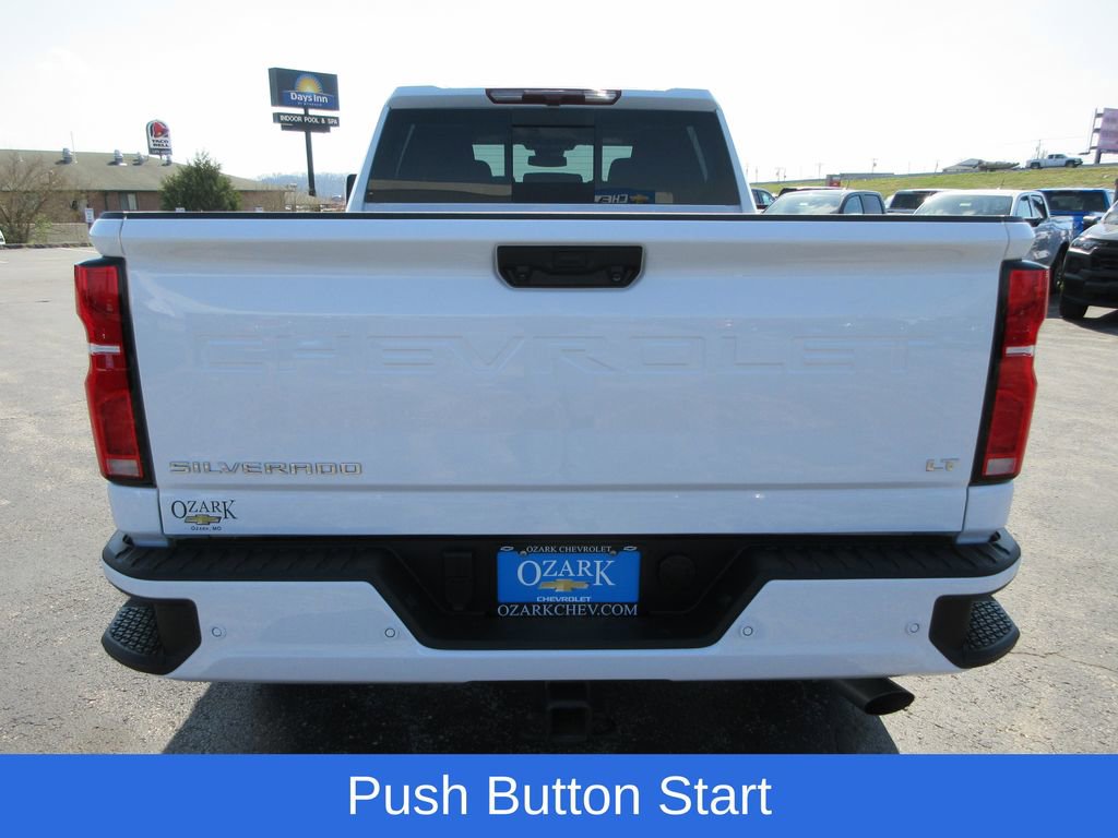 Used 2026 Chevrolet Silverado 2500 LT w/ Z71 Chrome Sport Edition image 4