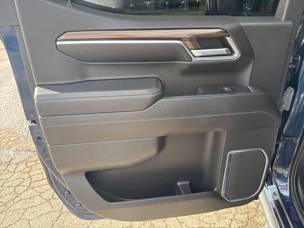 Used 2023 Chevrolet Silverado 1500 RST w/ Z71 Off-Road Package image 33