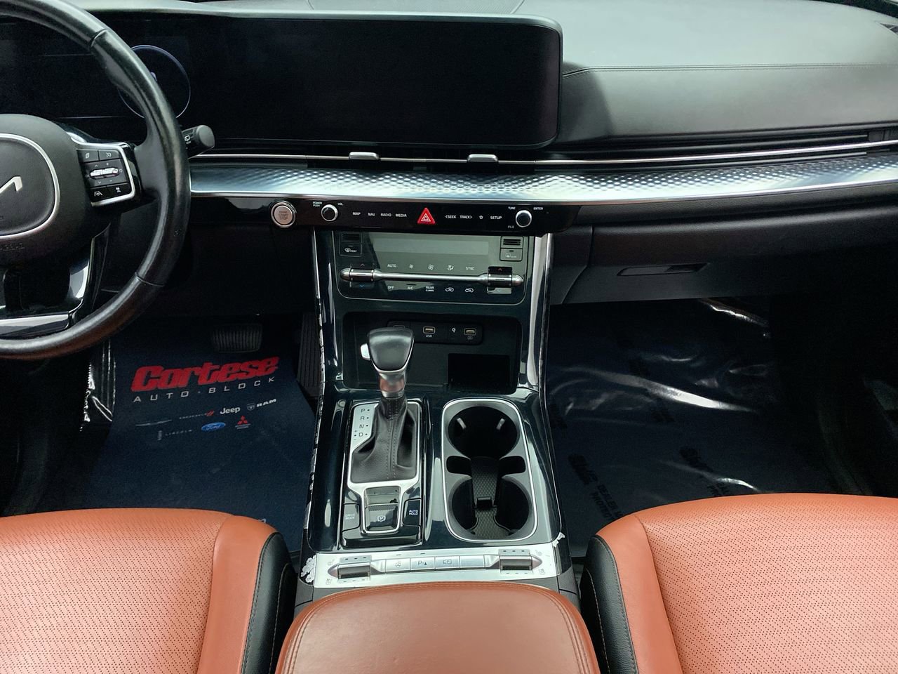 Used 2022 Kia Carnival SX Prestige FWD image 22