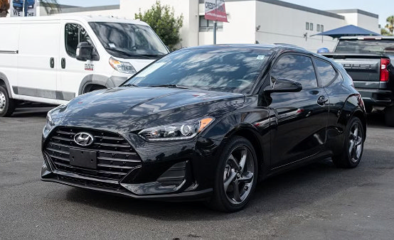 Used 2020 Hyundai Veloster 2.0 FWD image 3