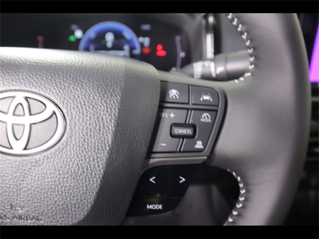 Used 2026 Toyota Camry SE image 28