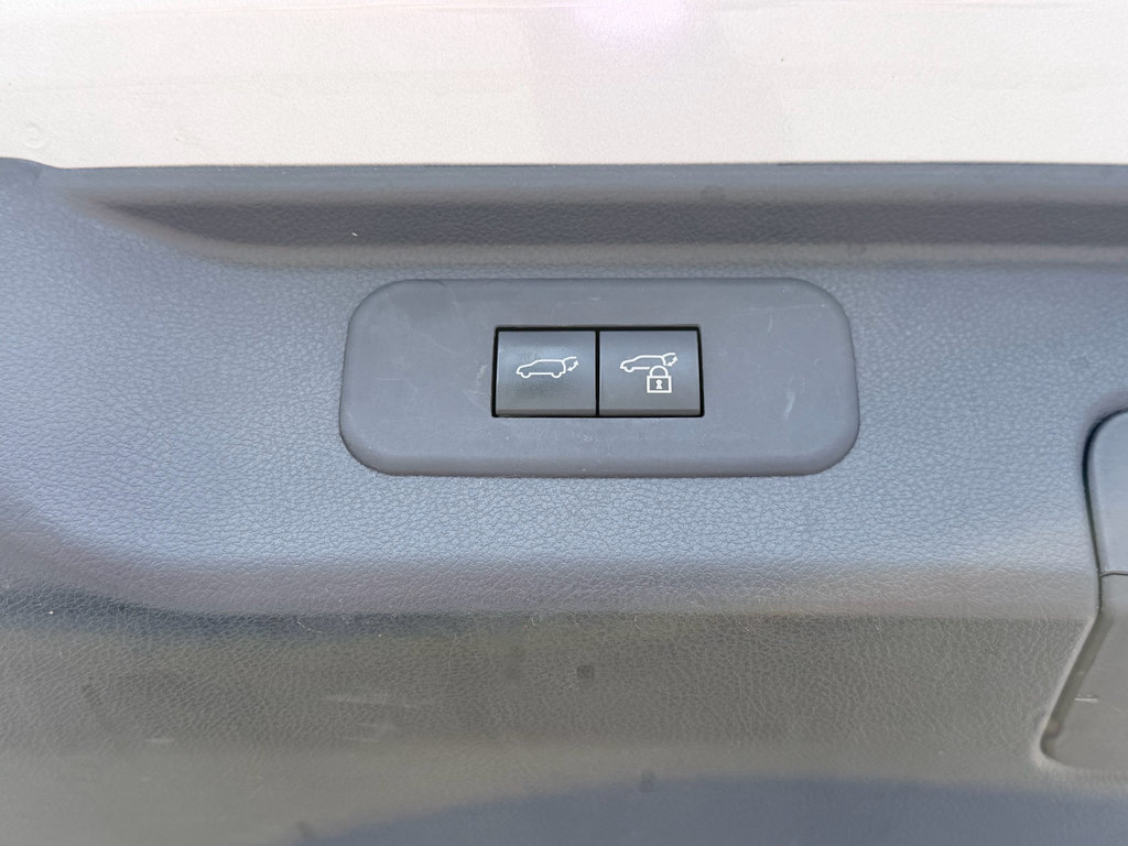 Used 2024 Toyota Grand Highlander AWD image 10