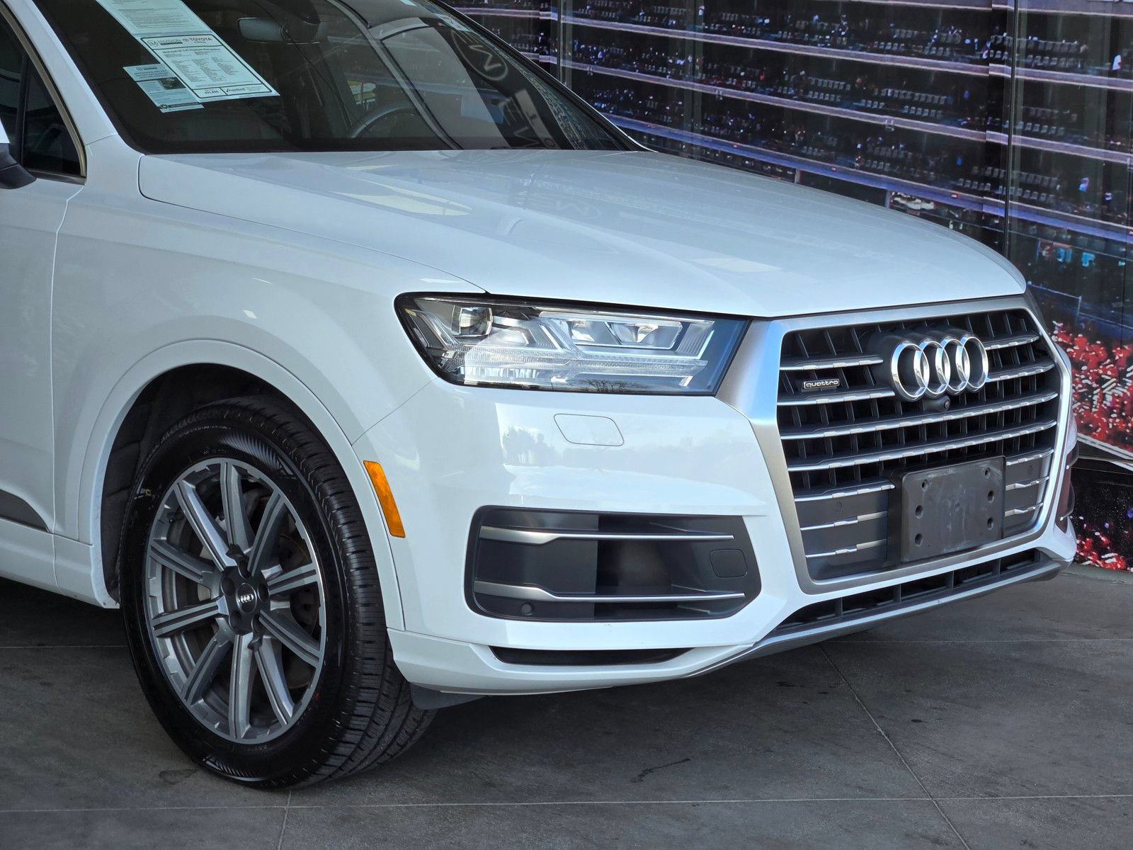 Used 2018 Audi Q7 3.0T Premium Plus w/ Premium Plus Package AWD/4WD image 2