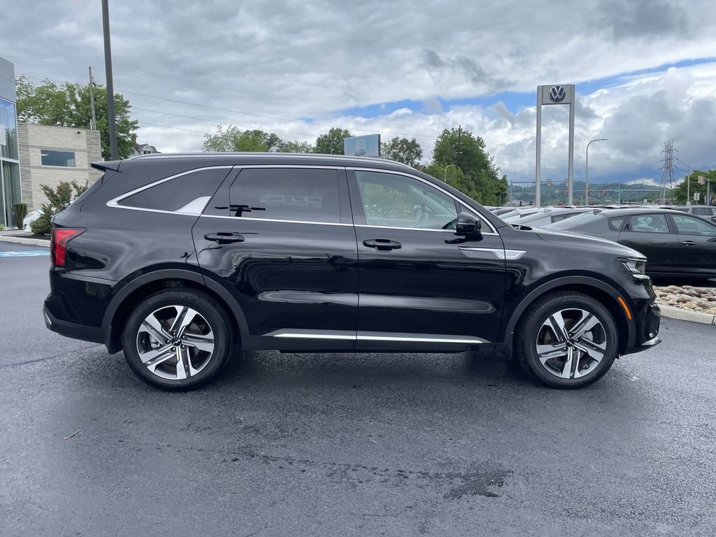 Certified 2023 Kia Sorento EX AWD/4WD image 4