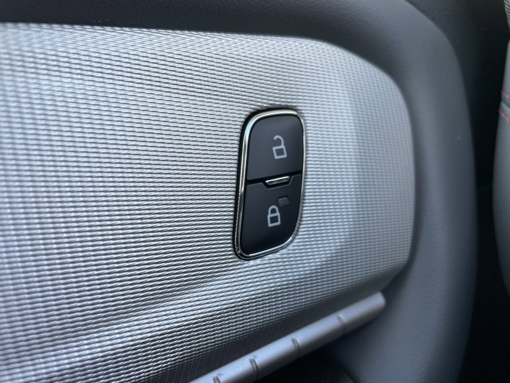 New 2026 Ford Explorer Active image 27