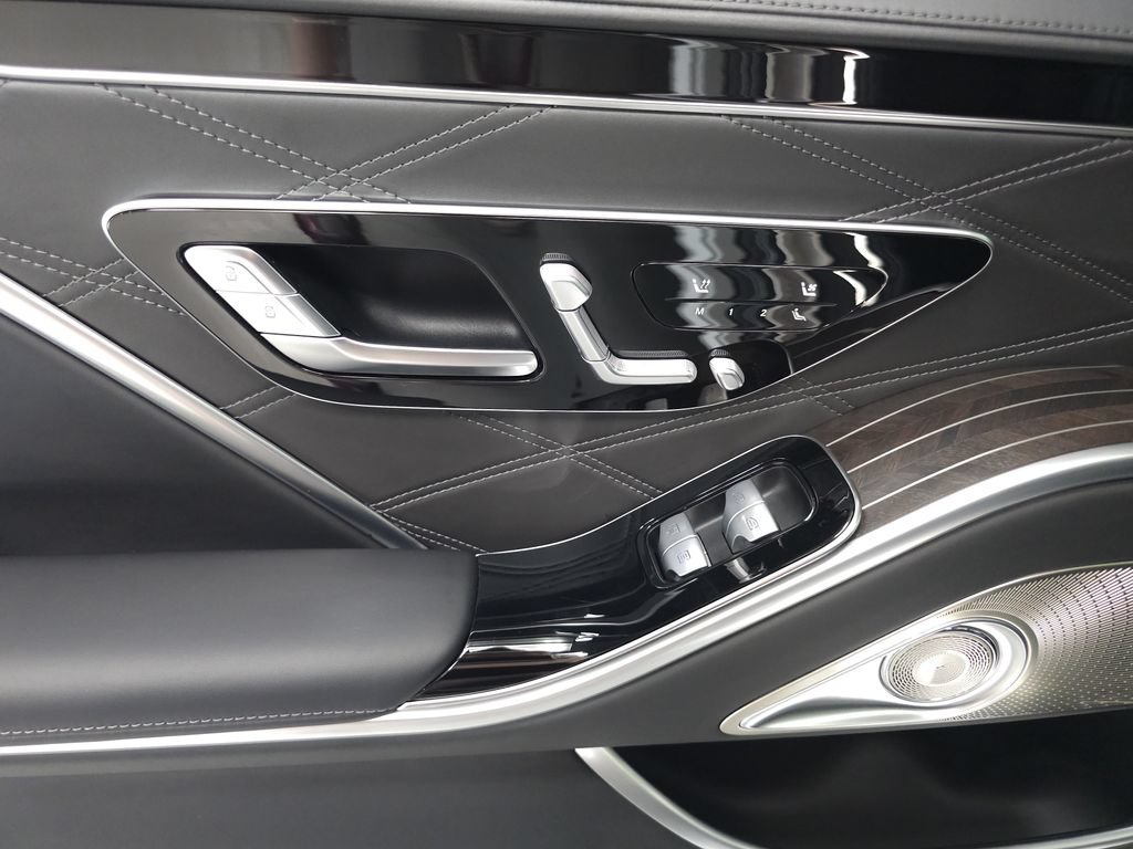 Certified 2024 Mercedes-Benz Maybach S 580 4MATIC image 29