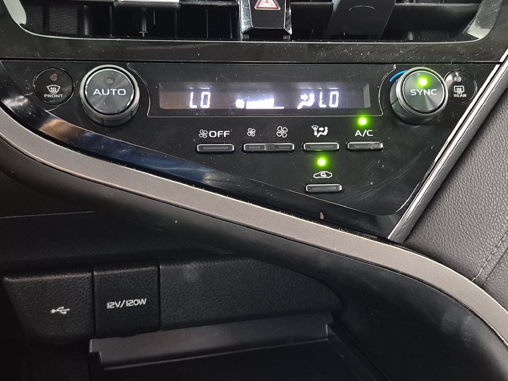 Used 2023 Toyota Camry LE FWD image 20