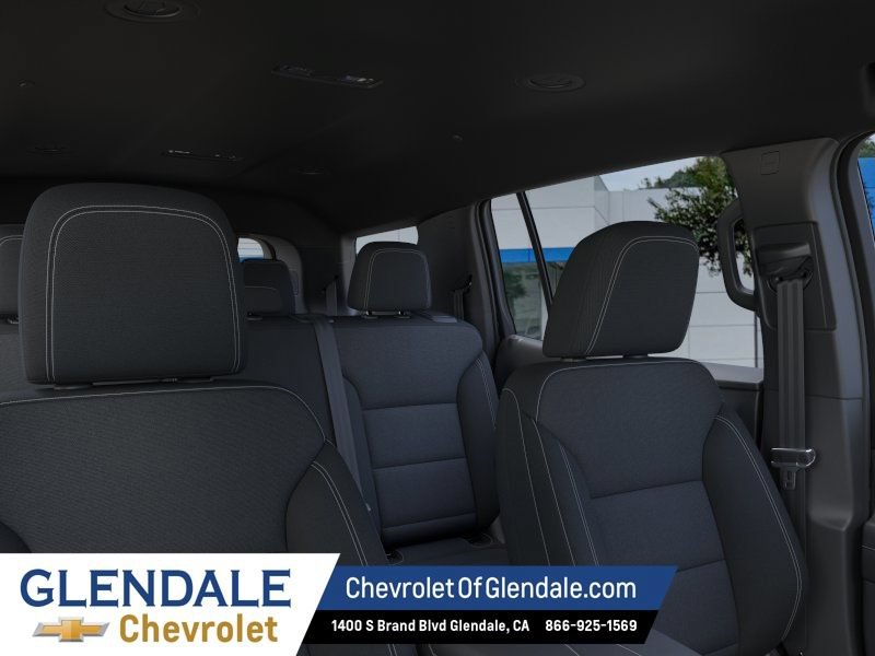 New 2026 Chevrolet Traverse LT w/ Midnight/Sport Edition FWD image 24