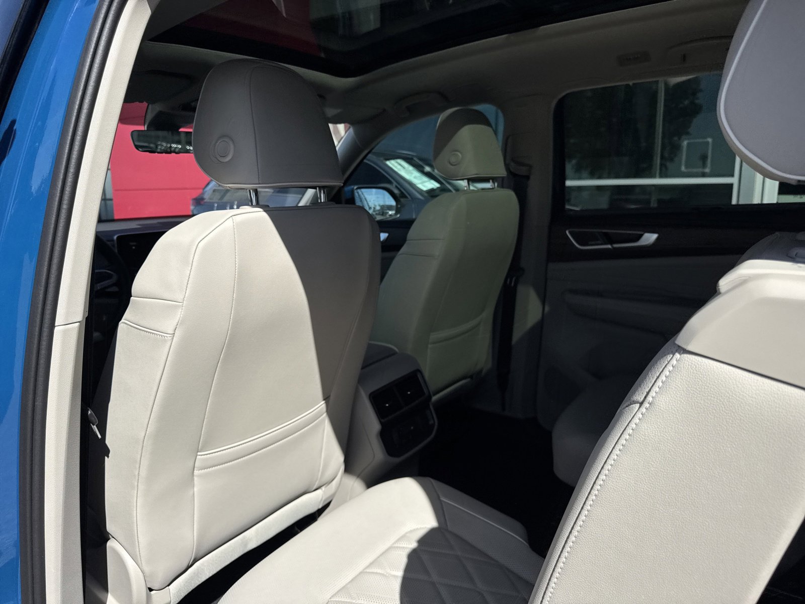 New 2026 Volkswagen Atlas SEL Premium R-Line image 19