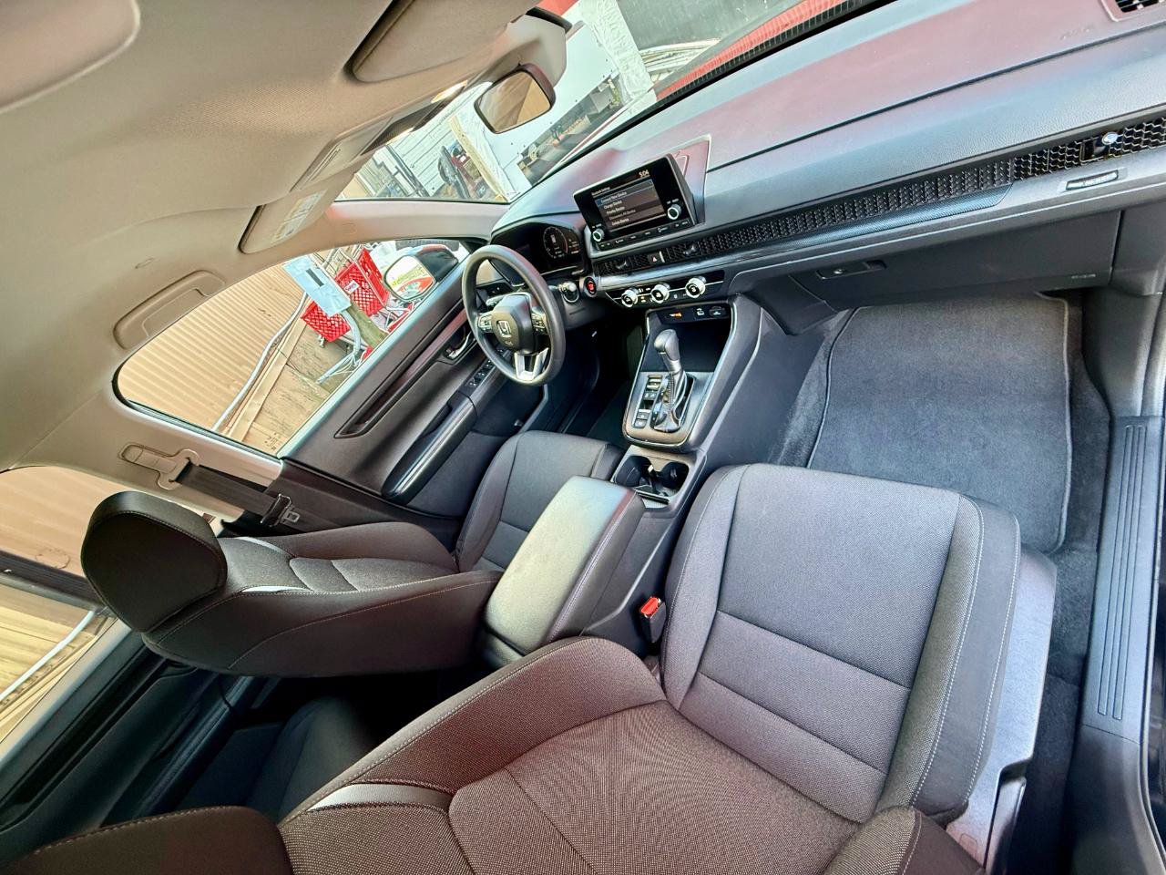 Used 2025 Honda CR-V LX image 29