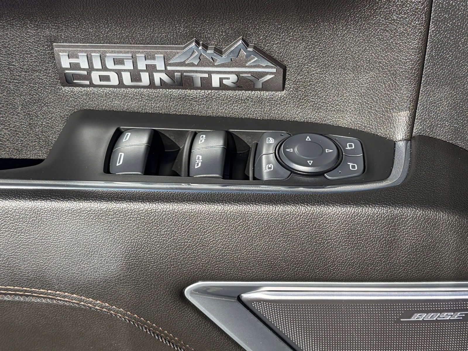 Used 2025 Chevrolet Silverado 1500 High Country image 17