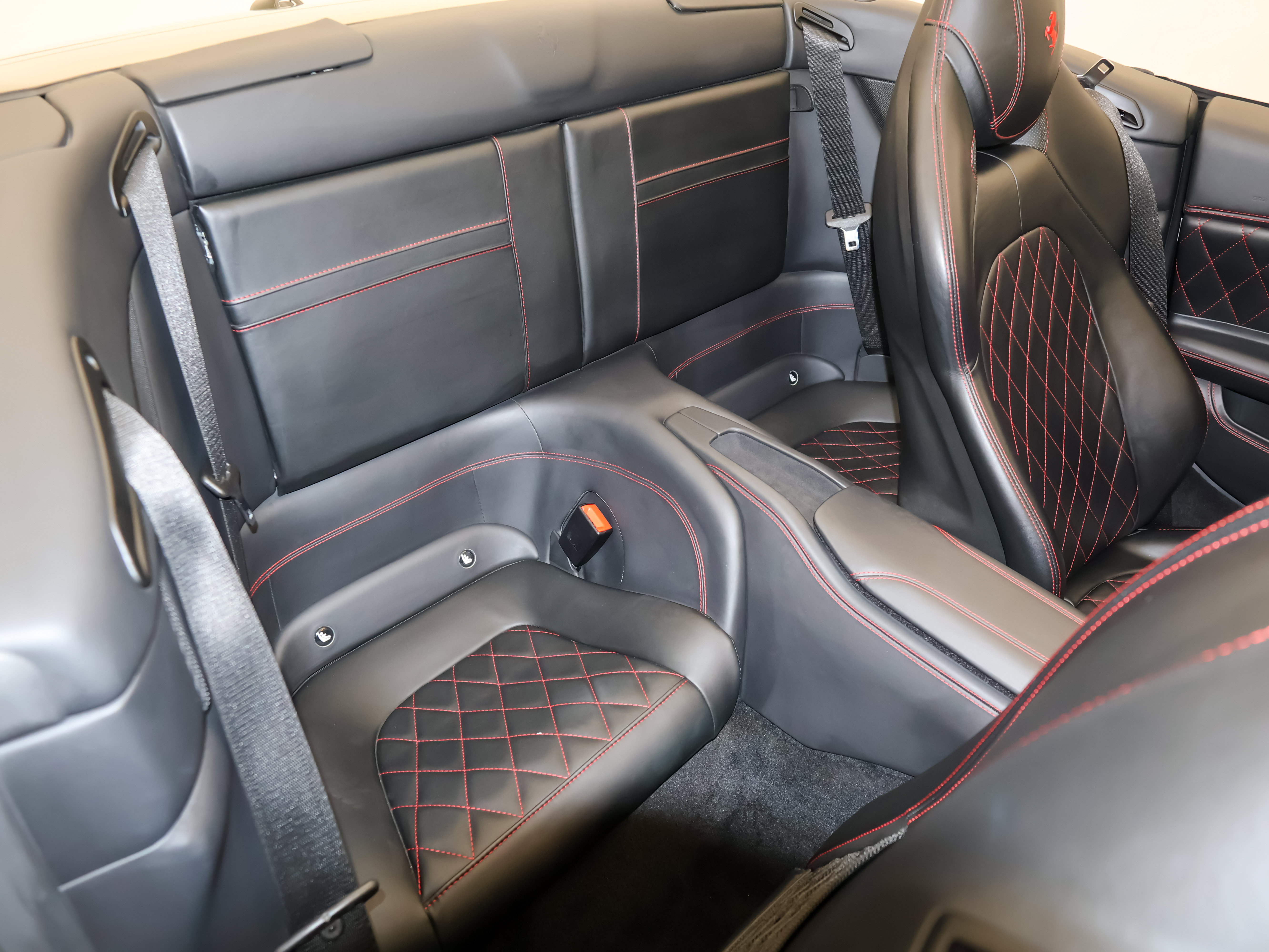 Used 2017 Ferrari California T RWD image 52