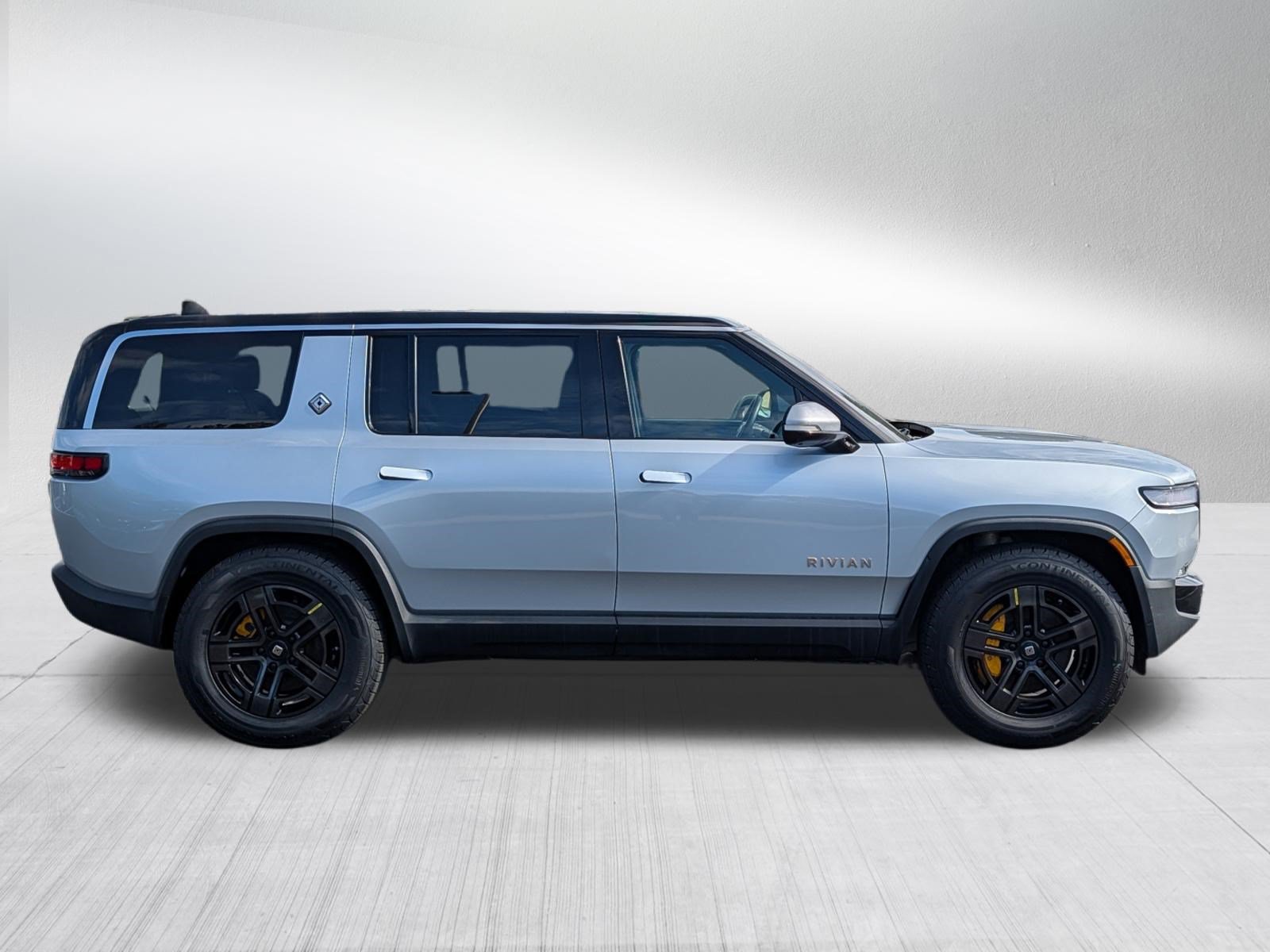 Used 2023 Rivian R1S Adventure Quad AWD/4WD image 8