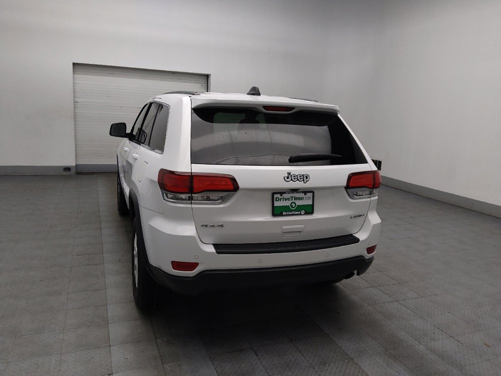 Used 2022 Jeep Grand Cherokee Laredo E AWD/4WD image 6