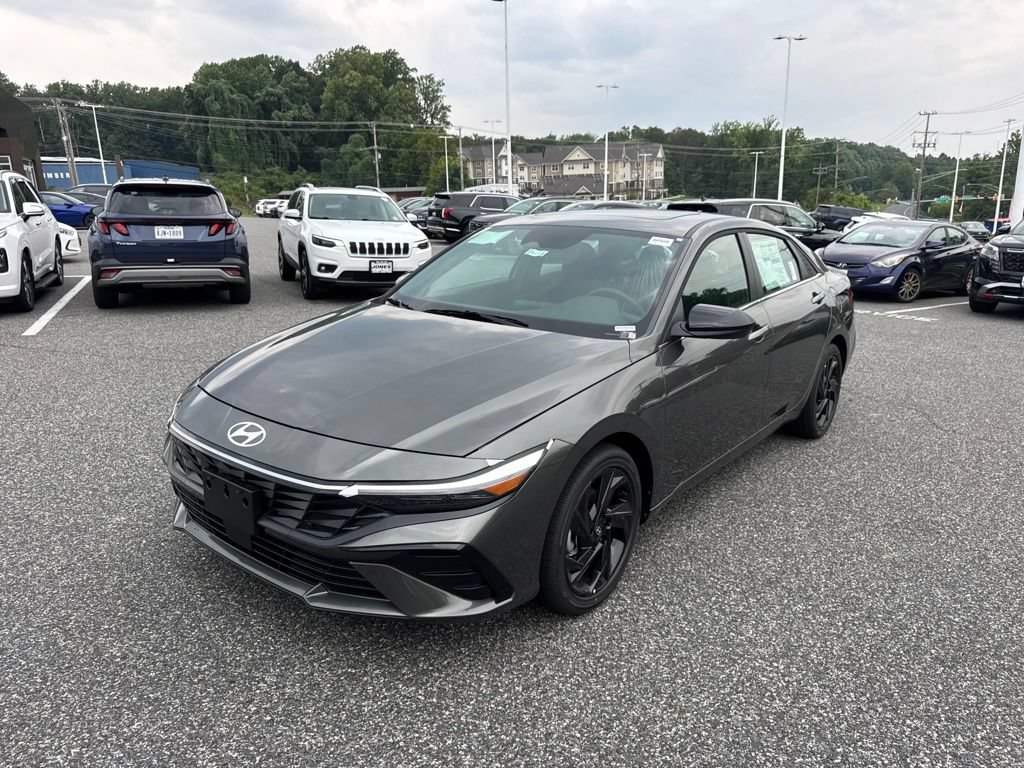 New 2026 Hyundai Elantra SEL Sport Premium FWD image 1
