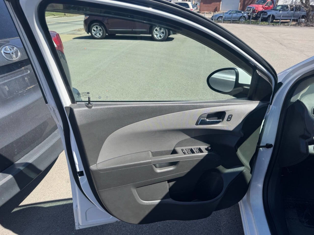 Used 2016 Chevrolet Sonic LT FWD image 9