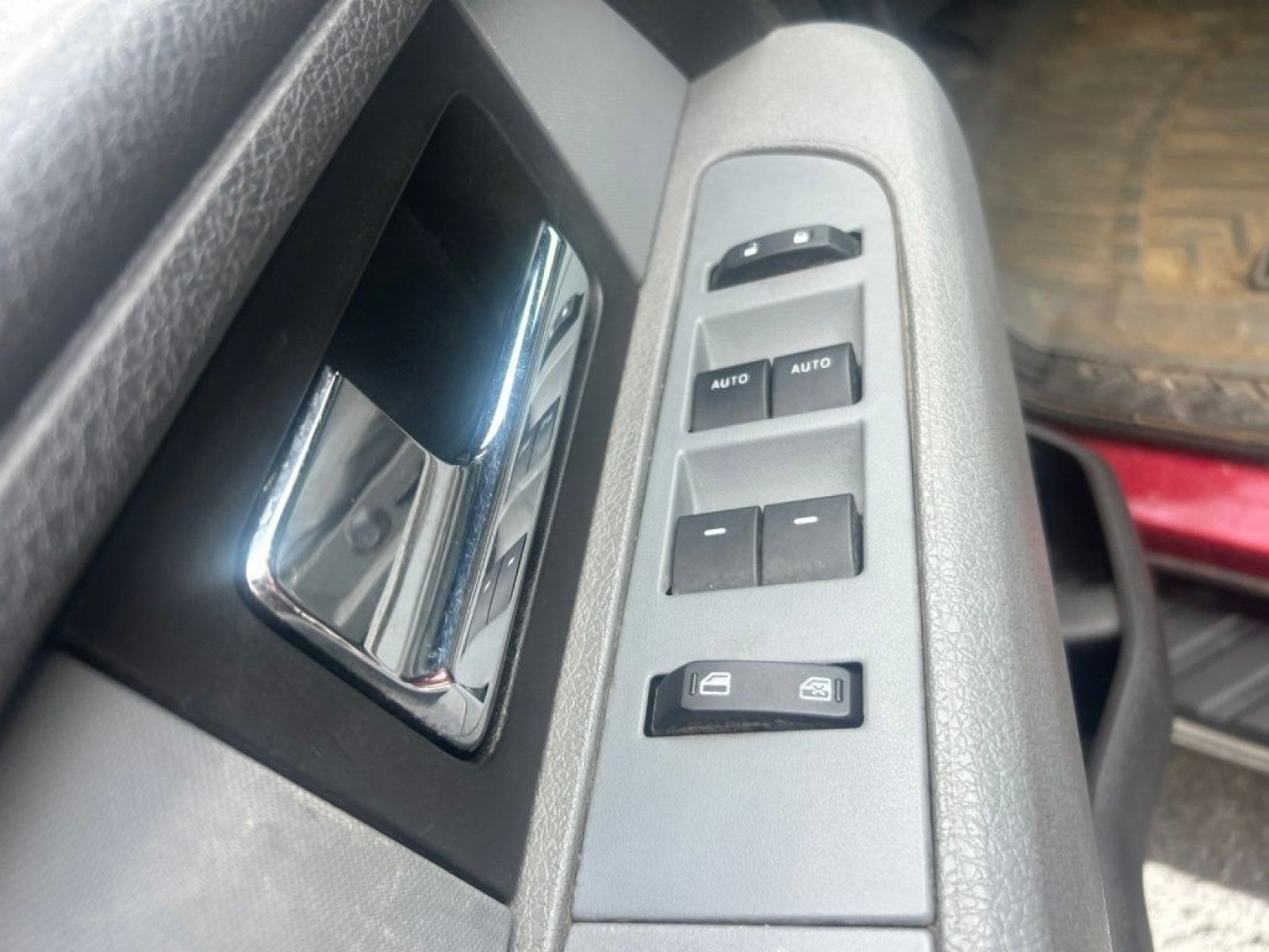 Used 2014 Ford F150 XLT w/ XLT Chrome Package RWD image 10