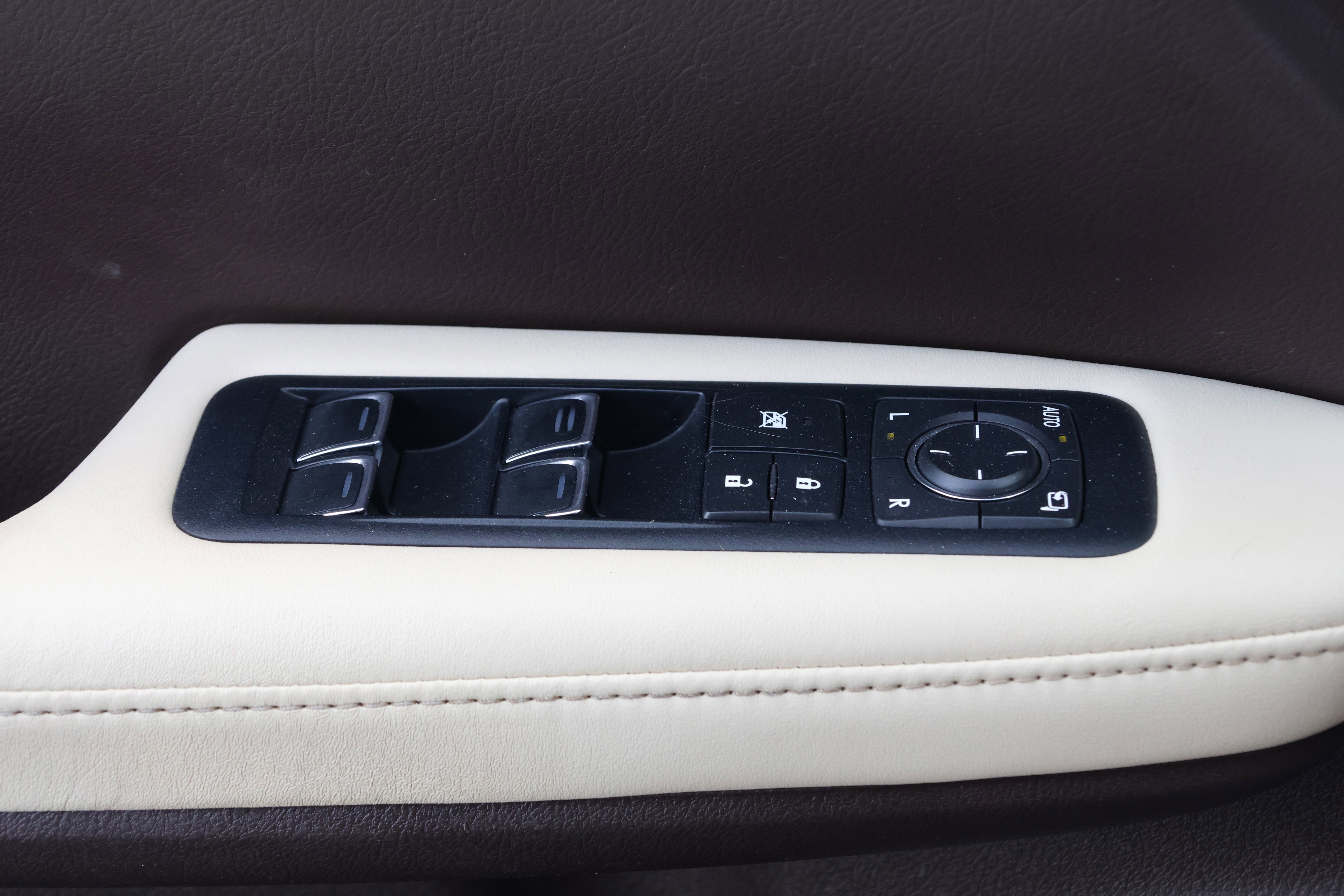 Used 2016 Lexus RX 350 AWD w/ Premium Package image 14