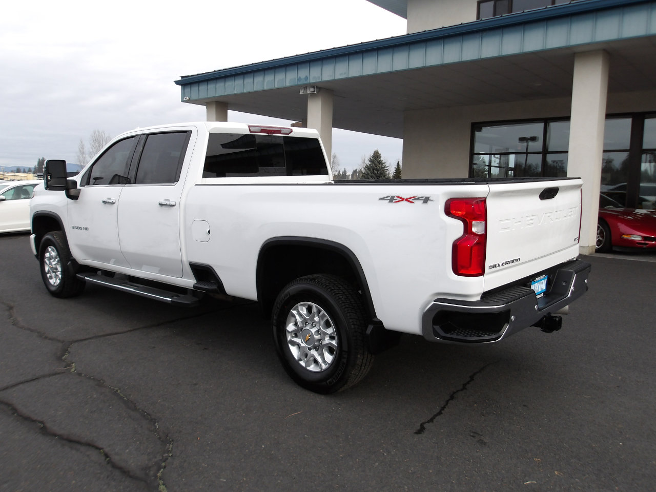 Used 2024 Chevrolet Silverado 3500 LTZ w/ LTZ Convenience Package image 3