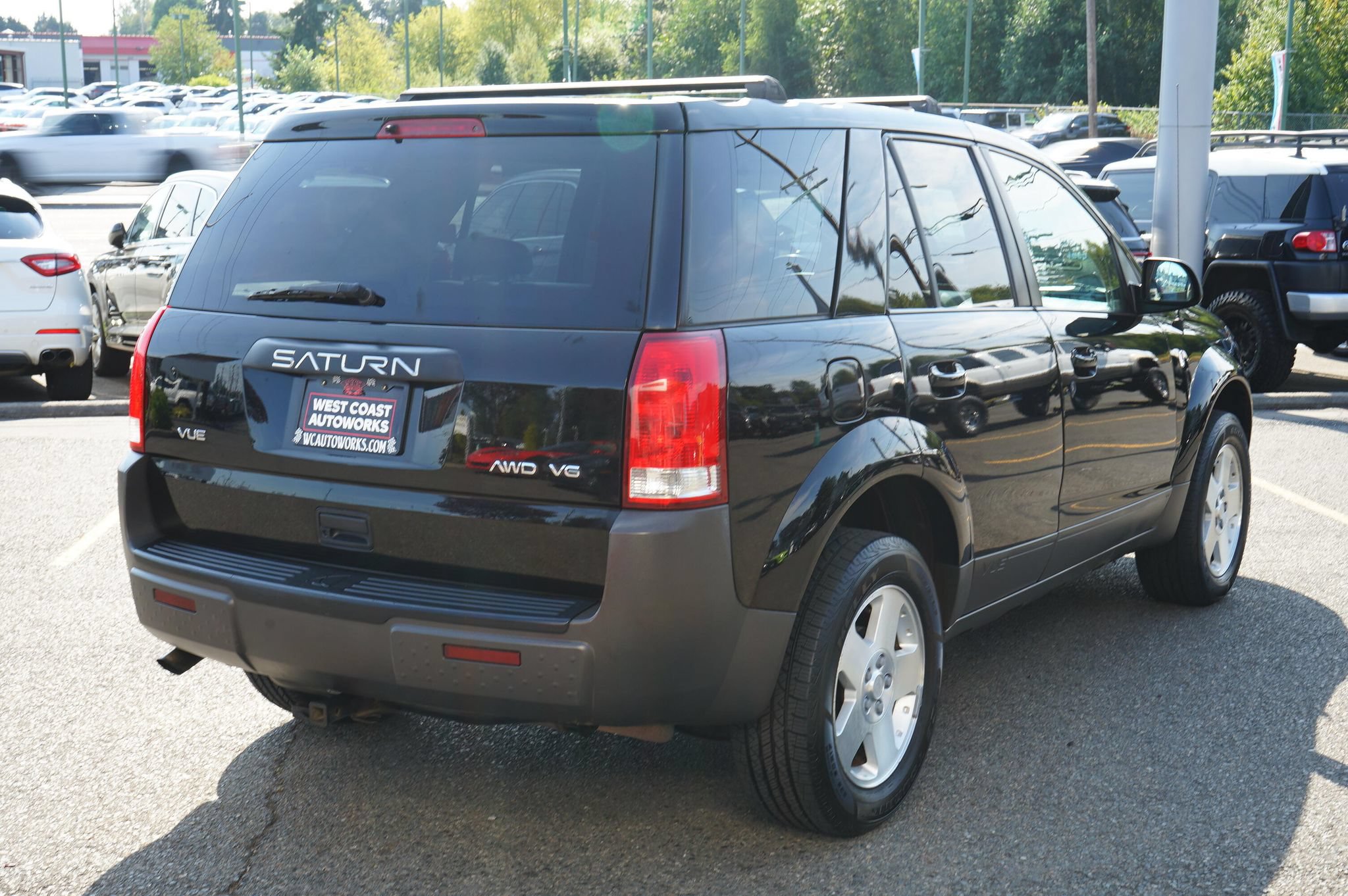 Used 2004 Saturn Vue AWD V6 w/ Leather Appointments Pkg image 5