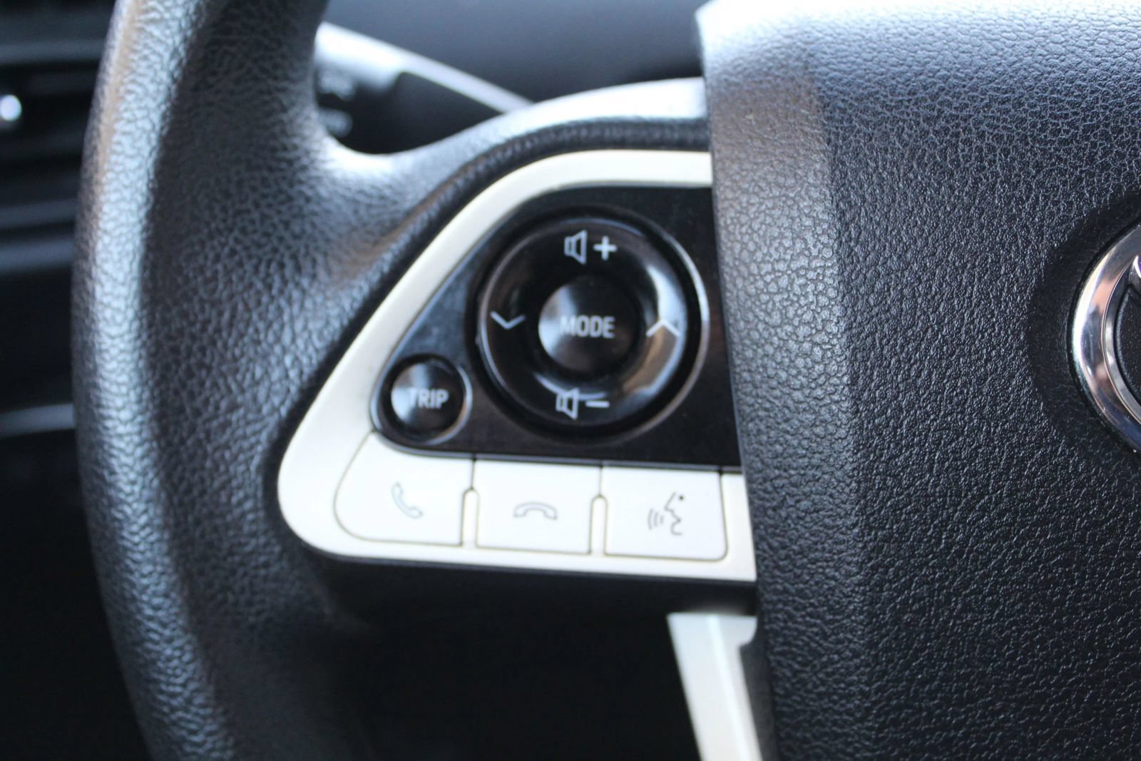 Used 2017 Toyota Prius Four FWD image 24