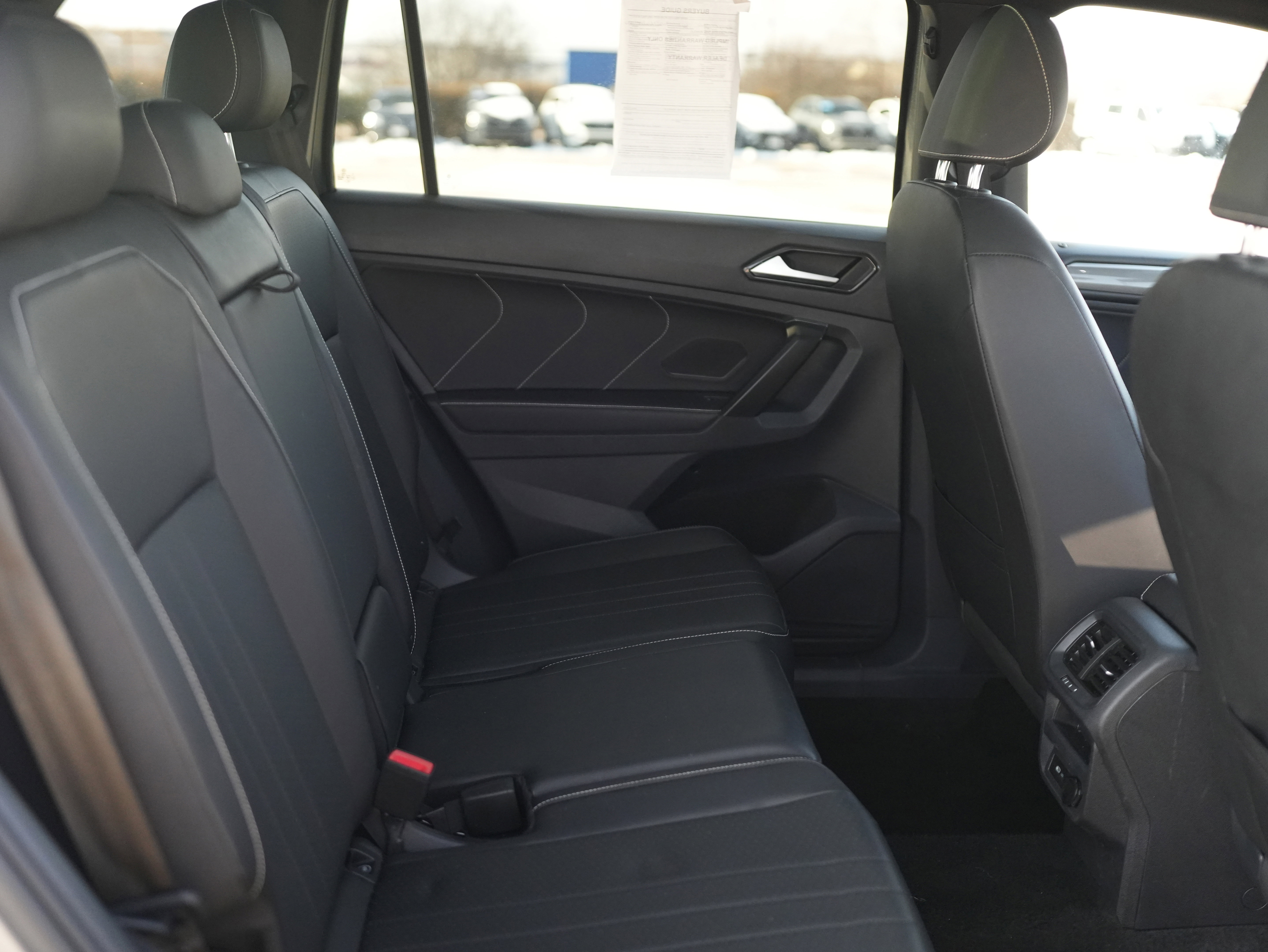 Used 2023 Volkswagen Tiguan SE R-Line image 24