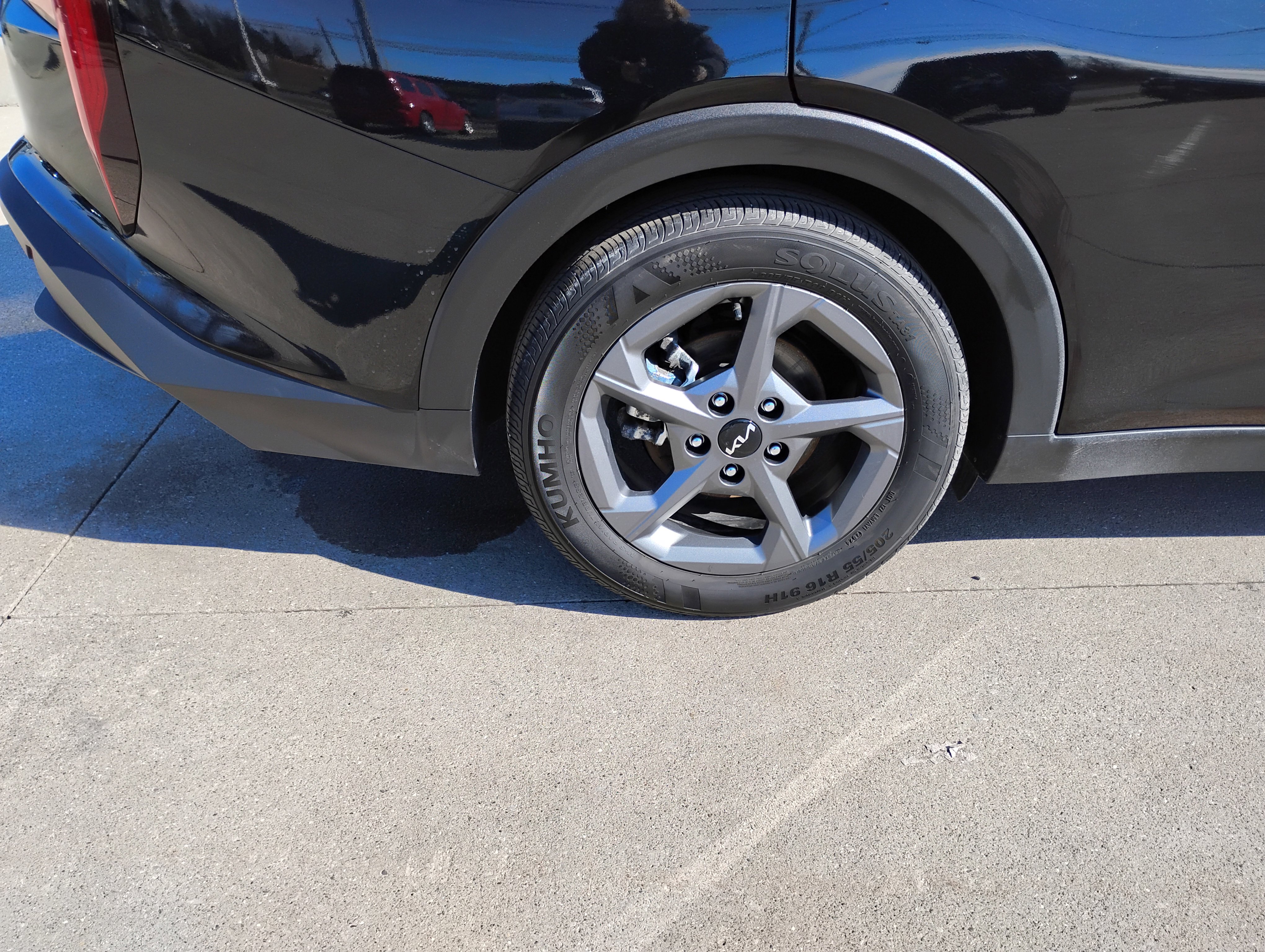 Used 2025 Kia K4 LXS image 24