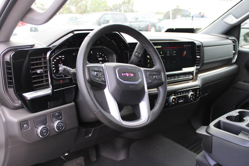 Used 2024 GMC Sierra 1500 Elevation image 11