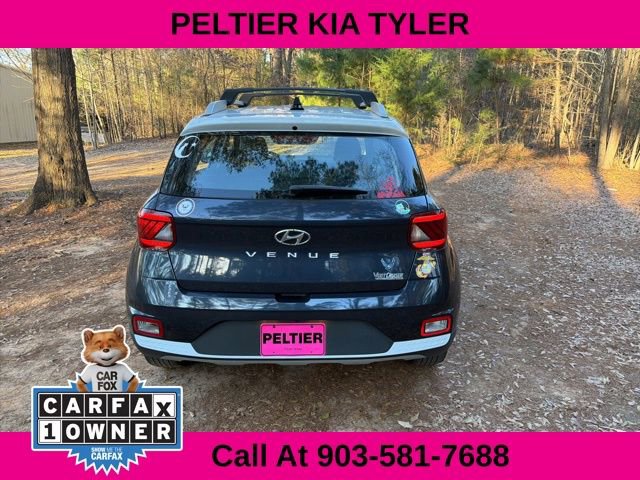 Used 2021 Hyundai Venue image 10