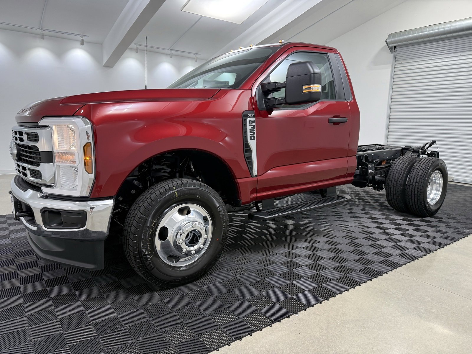 New 2025 Ford F350 XLT w/ XLT Value Package image 3