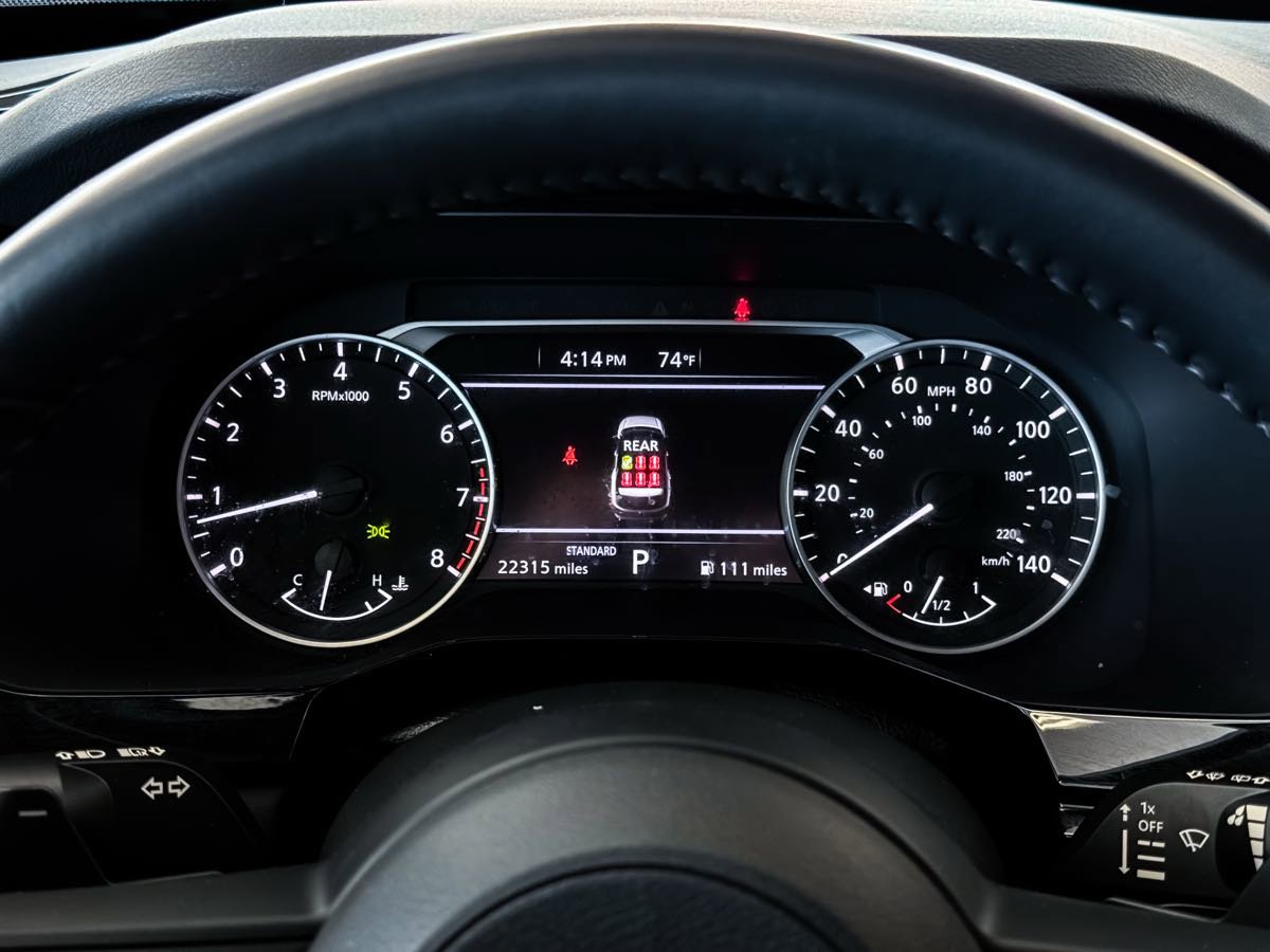 Used 2025 Nissan Pathfinder SV image 43