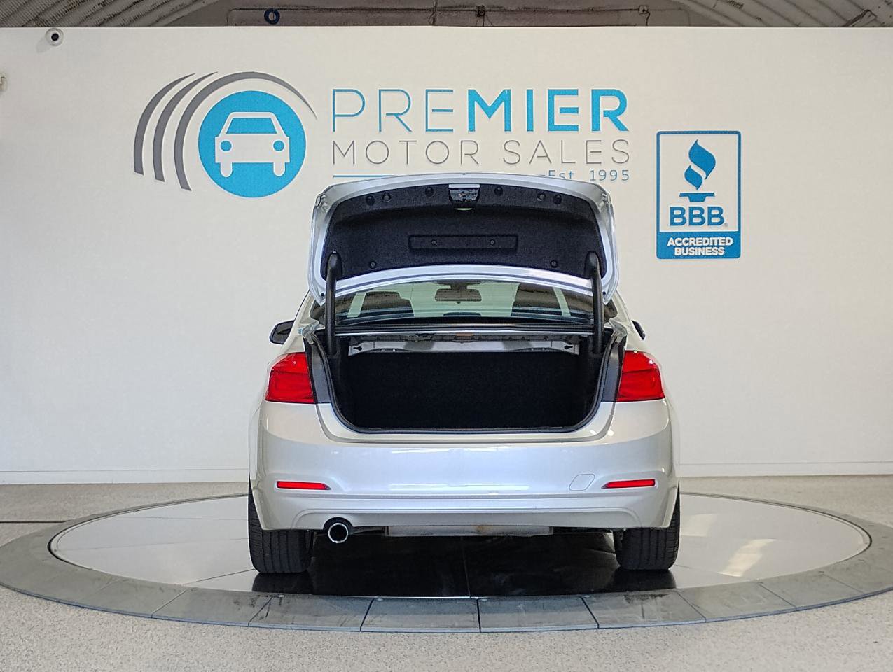 Used 2017 BMW 320i Sedan image 55