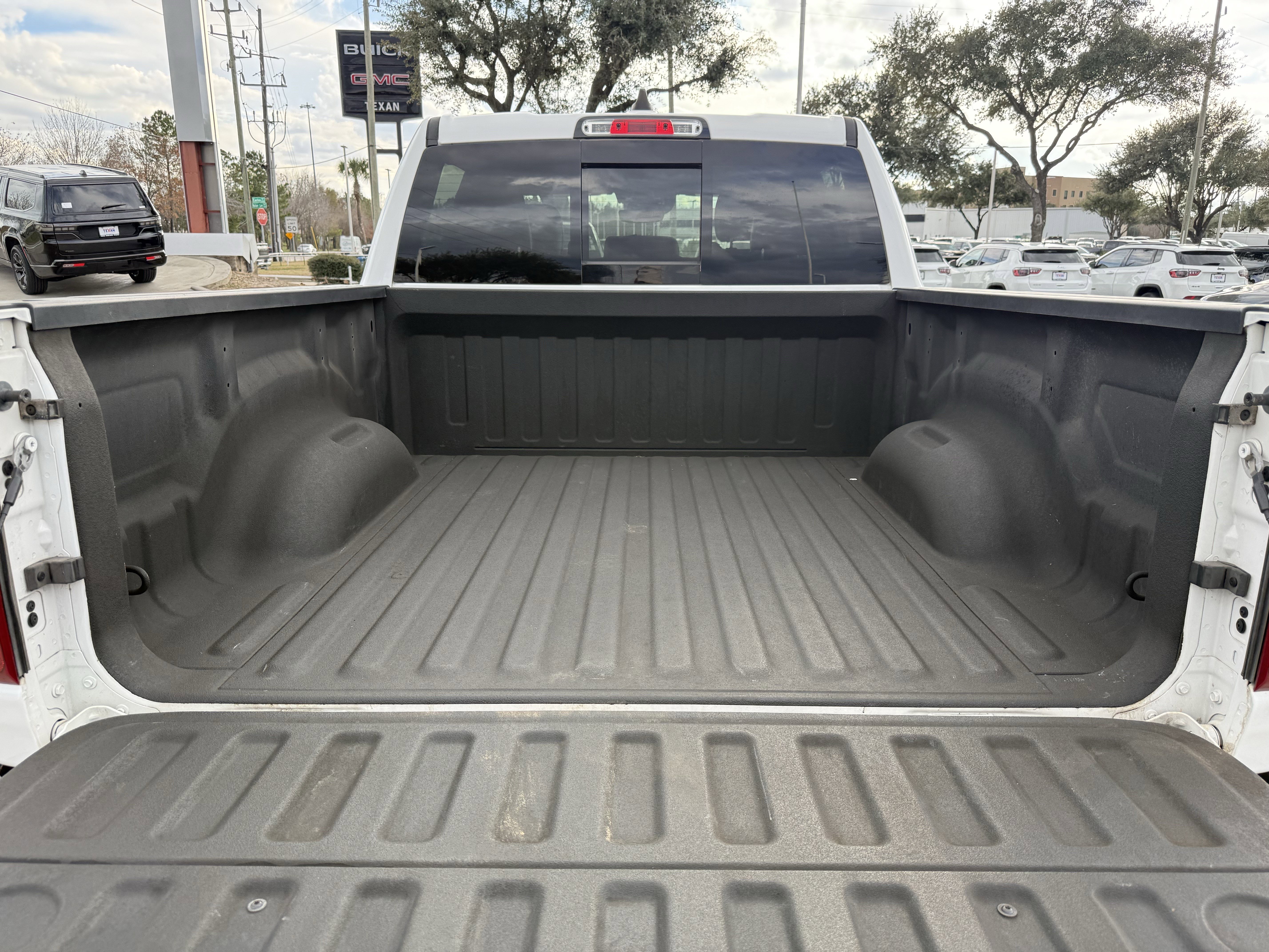 Used 2023 RAM 1500 Laramie image 29