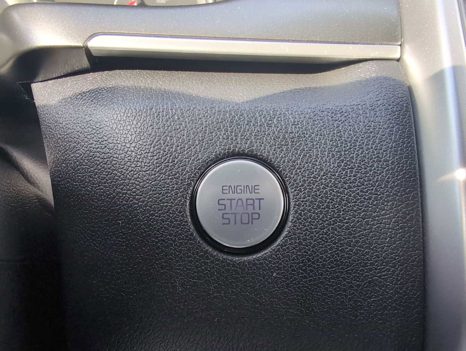 Used 2021 Kia Sorento S w/ Panoramic Sunroof Package image 16