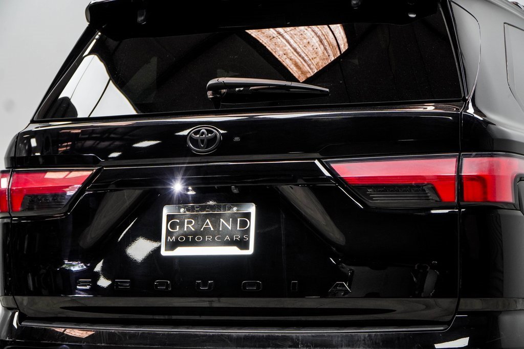 Used 2024 Toyota Sequoia Platinum image 16