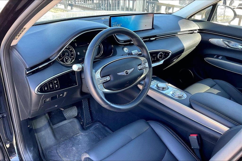 Used 2024 Genesis GV70 2.5T w/ Select Package image 15