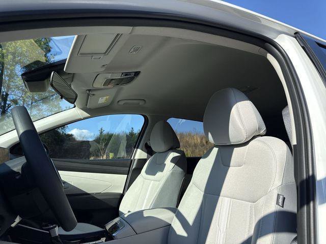 New 2026 Hyundai Tucson SEL image 16
