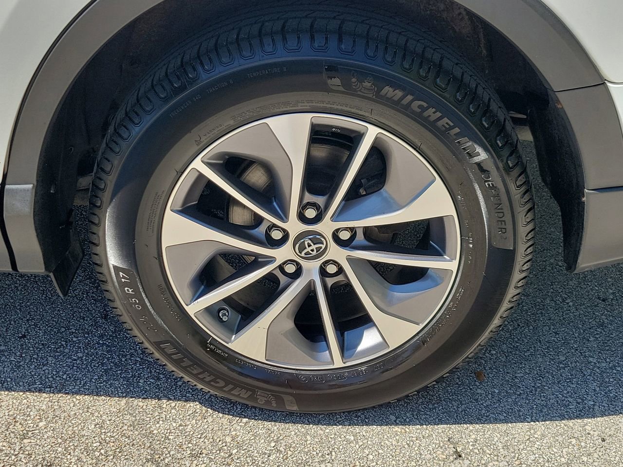 Used 2017 Toyota RAV4 XLE w/ All Weather Liner Package image 5