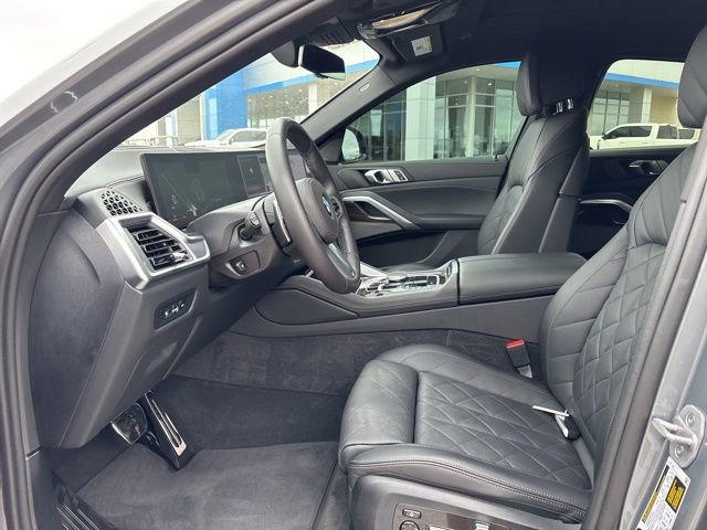 Used 2025 BMW X6 xDrive40i w/ Climate Comfort Package AWD/4WD image 21