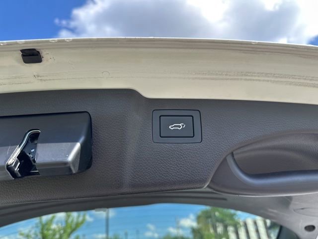 Used 2017 Hyundai Santa Fe Sport image 18