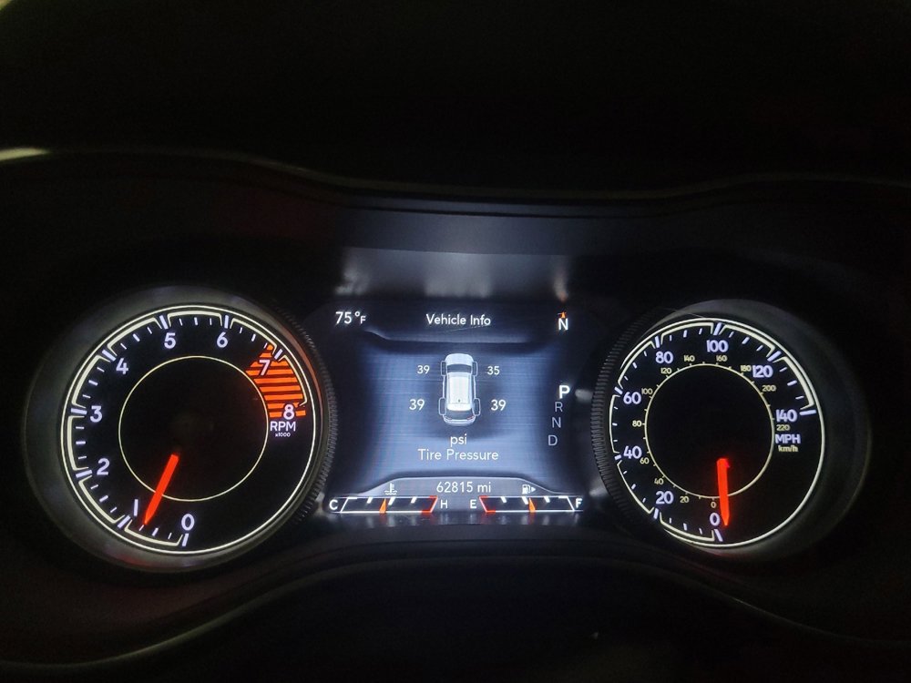 Used 2020 Jeep Cherokee Limited image 23