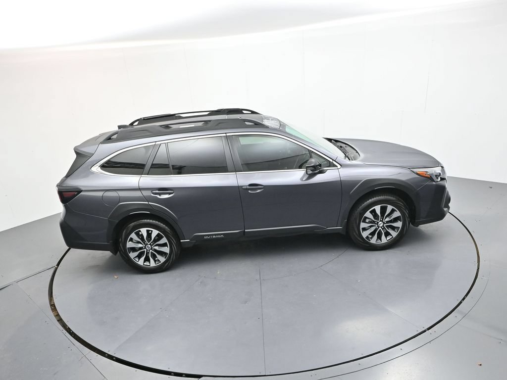 Used 2025 Subaru Outback Limited AWD/4WD image 33