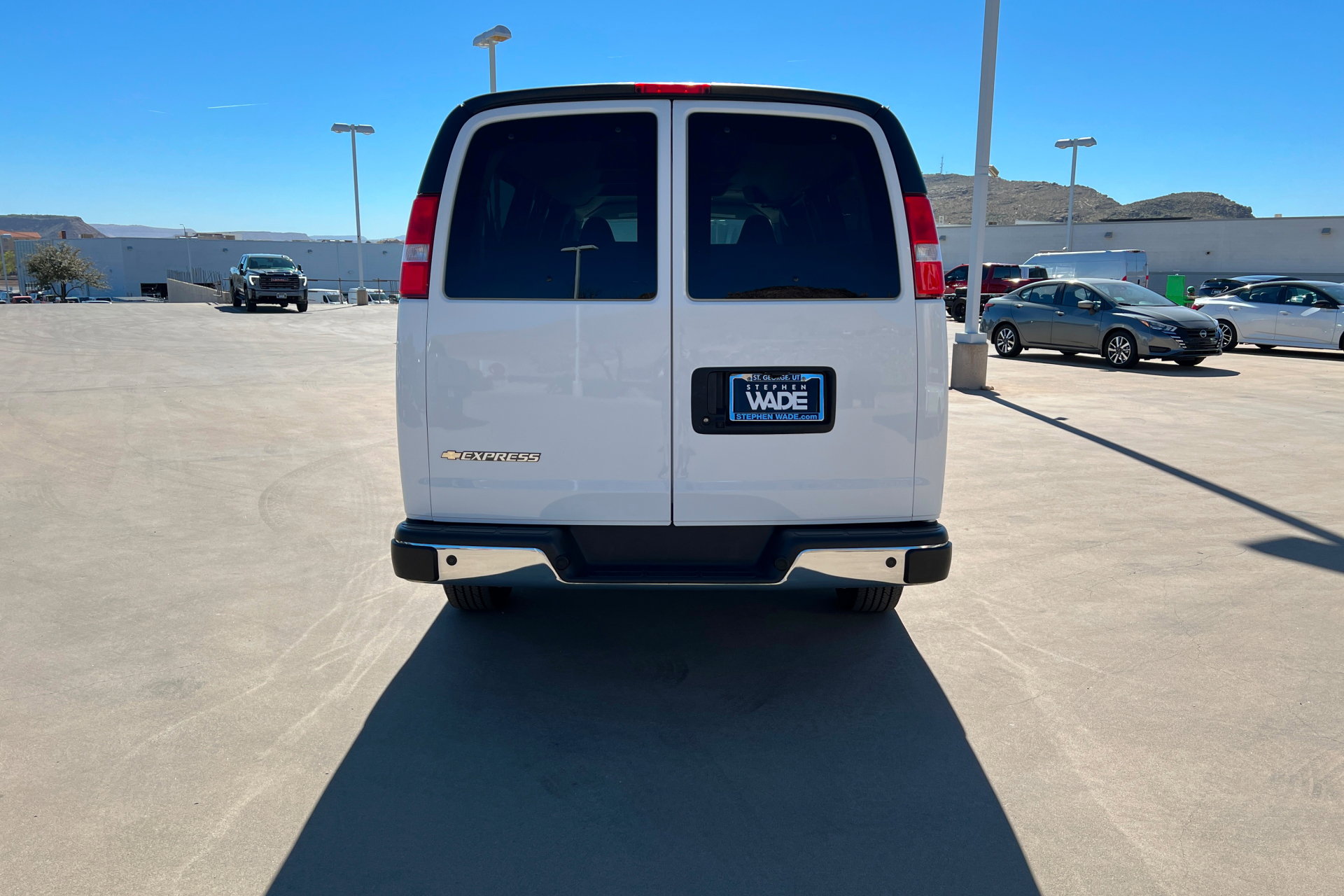 Certified 2024 Chevrolet Express 3500 LT w/ LT Preferred Equipment Group image 5