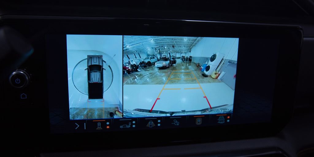 Used 2024 GMC Sierra 2500 AT4 w/ AT4 Preferred Package image 21