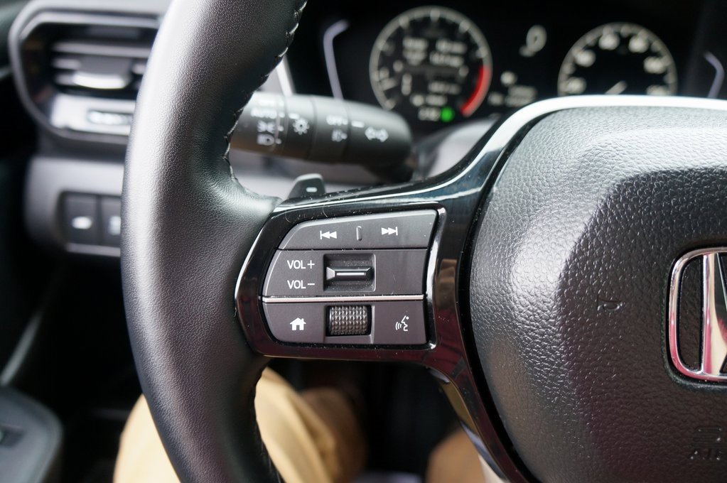 Used 2024 Honda Pilot Touring image 26