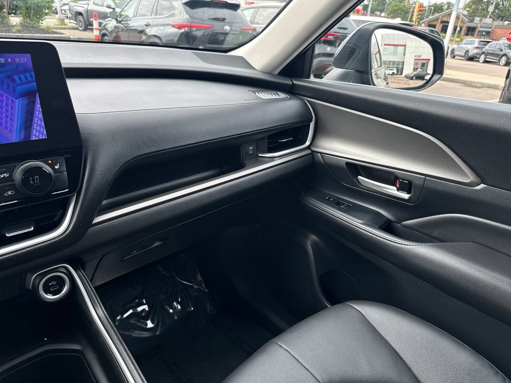 Used 2026 Toyota Grand Highlander AWD image 31