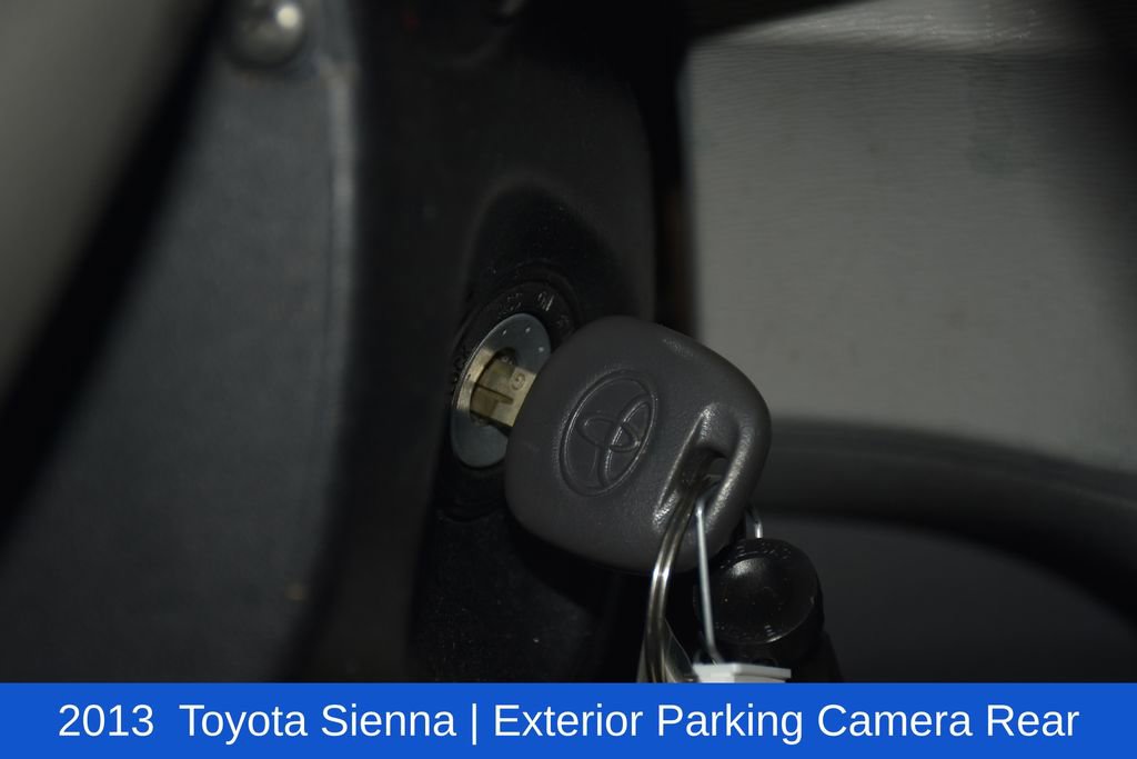 Used 2013 Toyota Sienna LE image 13