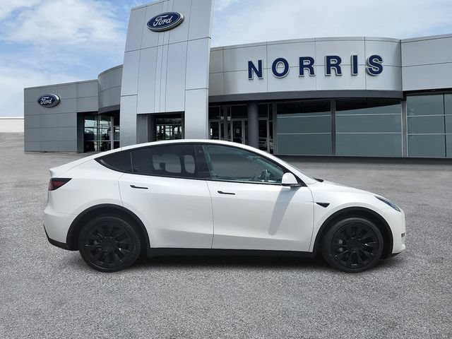 Used 2023 Tesla Model Y Long Range AWD/4WD image 5