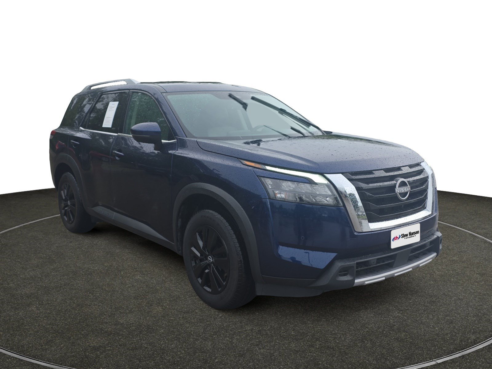 Used 2025 Nissan Pathfinder SL FWD image 9